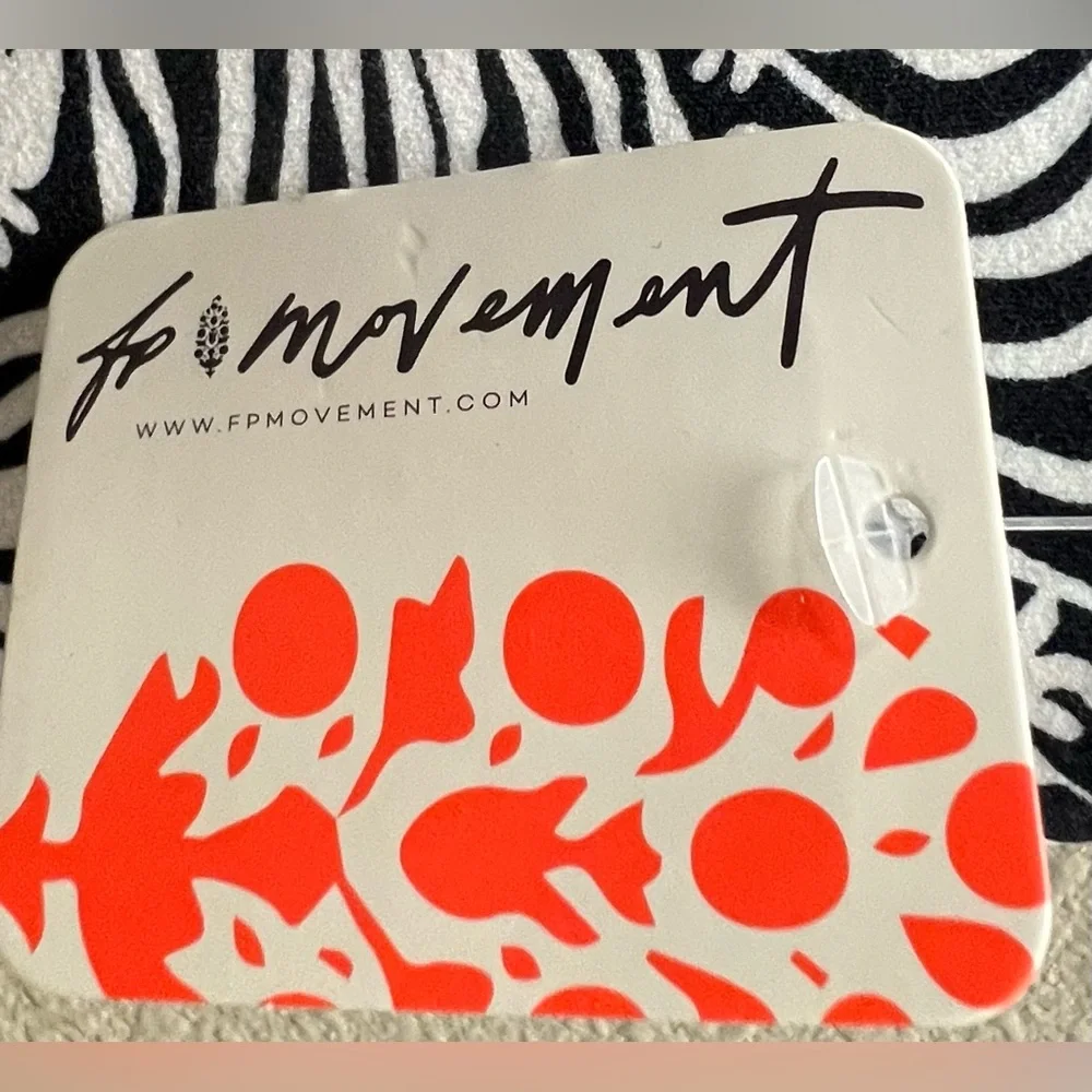 F P Movement Small New With Tags  Black/White Patterned Women's Shorts - Picture 3 of 10